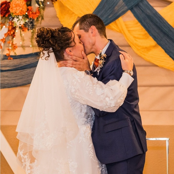 Katelyn Hale - Picture 1 of 4